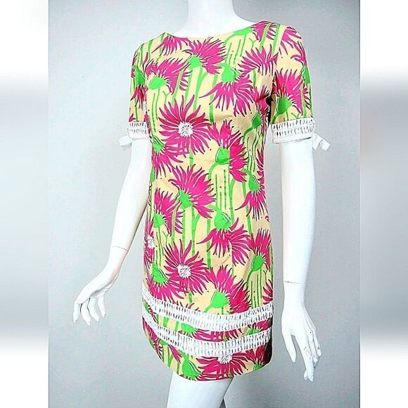 Lilly Pulitzer  - Picture 2 of 10